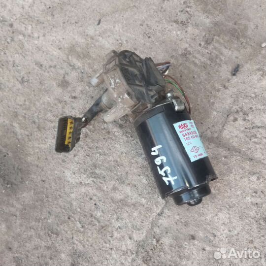 Моторчик стеклоочистителя Renault Logan 1