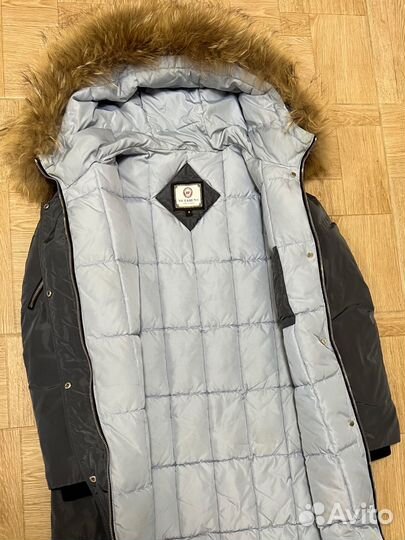 Пуховик зимний женский