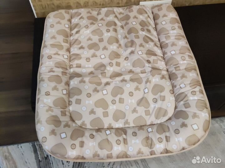 Пеленальный столик