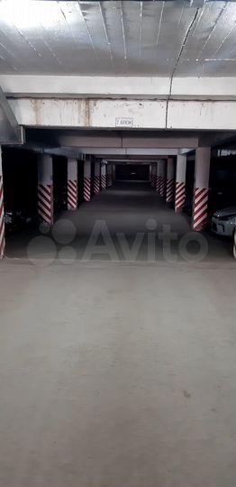 Машиноместо, 16 м²