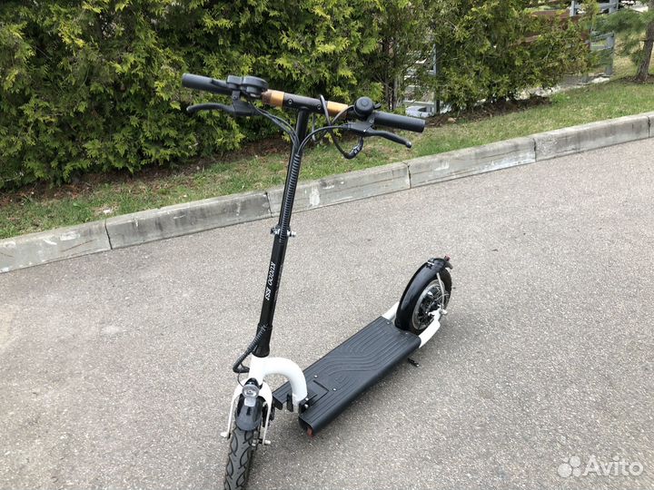 Электросамокат Kugoo ES 3 б/у
