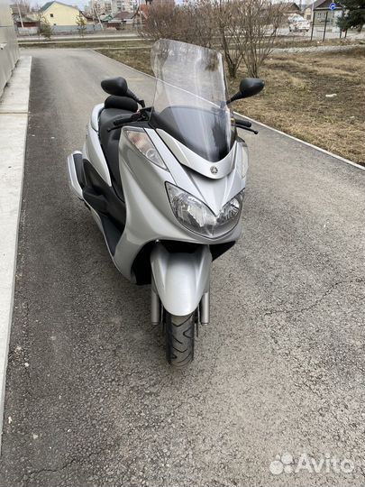 Максискутер Yamaha YP400 Majesty