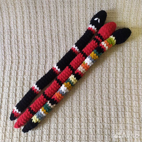 Вязаные змейки