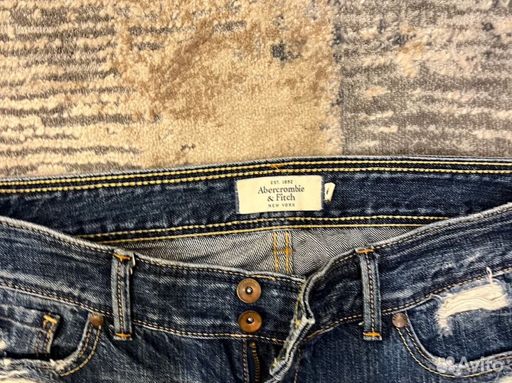 Джинсы рваные abercrombie