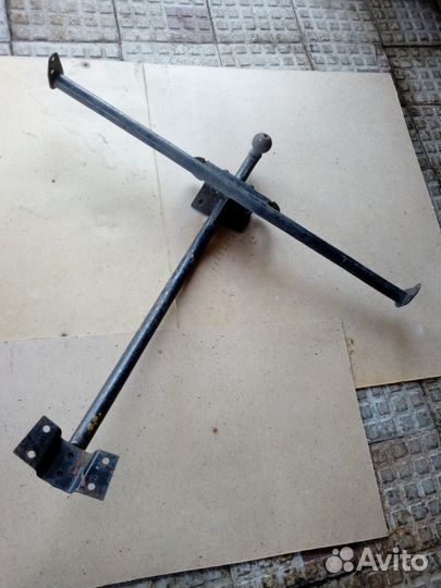 Тягово-сцепное устройство