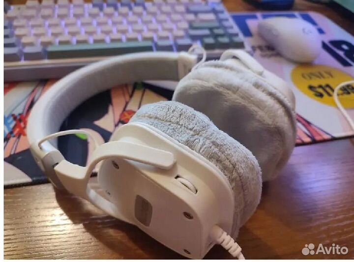 Проводные наушники