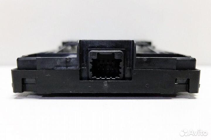 Замок зажигания (Картридер ключ-карты) renault