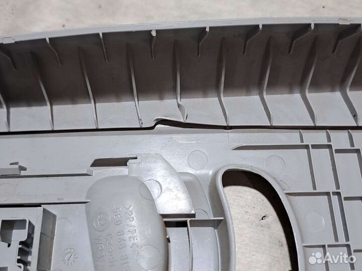 Обшивка центральной стойки левая Octavia A7