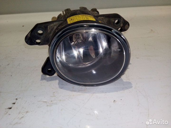 Фара противотуманная левая Mercedes Benz W216
