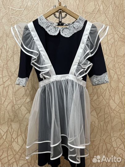 Школьный фартук