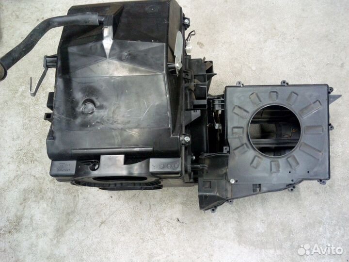 Корпус печки Ниссан Альмера N16