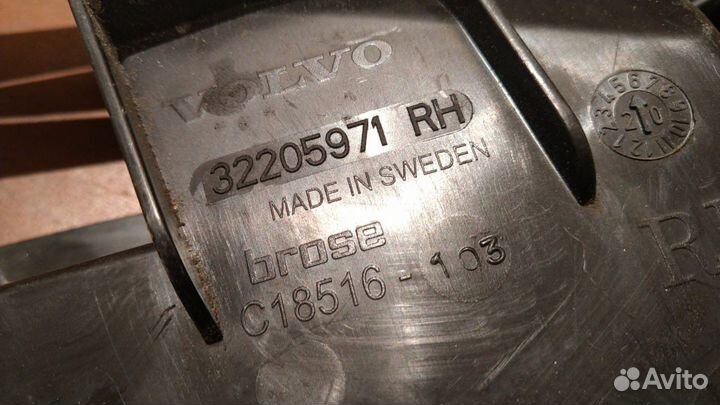 VolvoXC902015-Пластик салонa