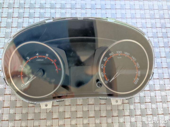 Щиток приборов Granta FL