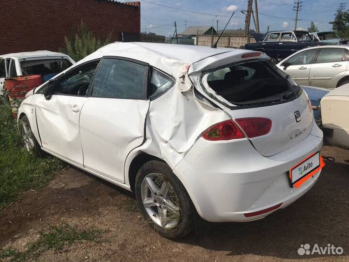 Seat Leon, 2012 читай описание