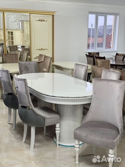 Стол и стулья от производителя. В наличии