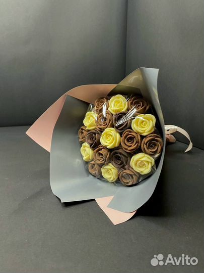 Шоколадные Розы - 19 шт в Букете
