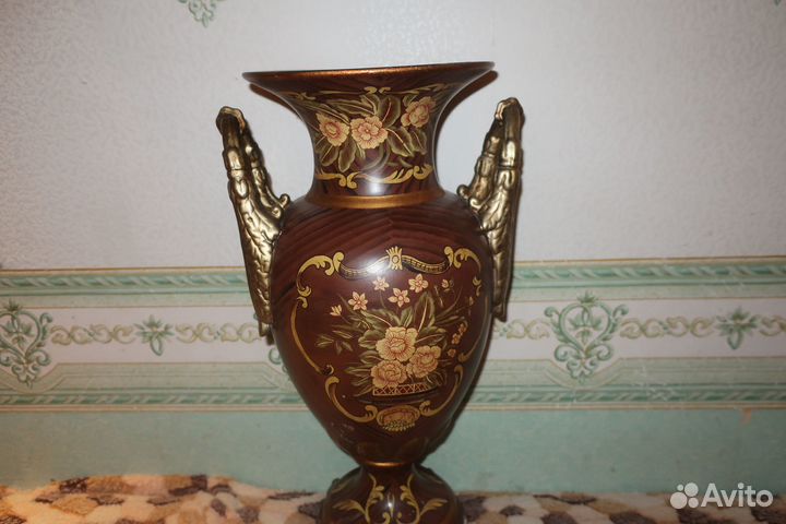 Большая красивая Ваза