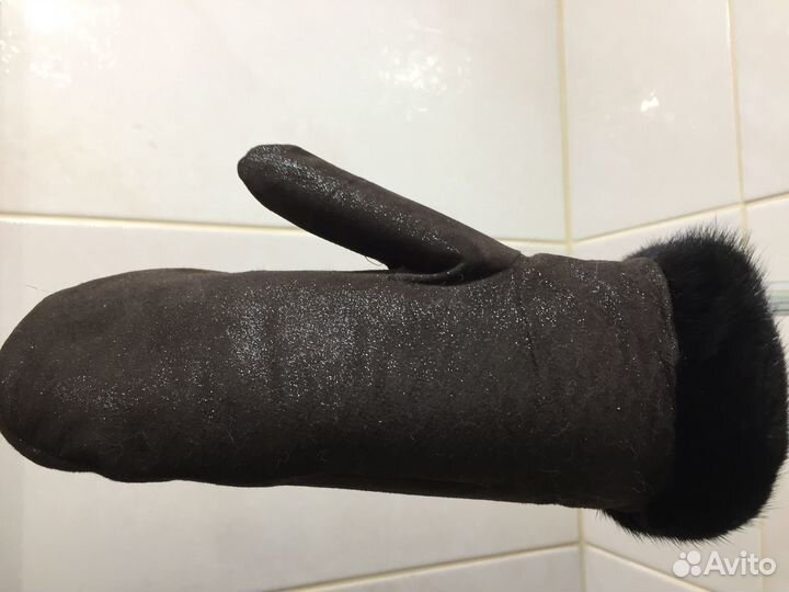 Варежки женские. Нат. мех, овчина. Новые с биркой