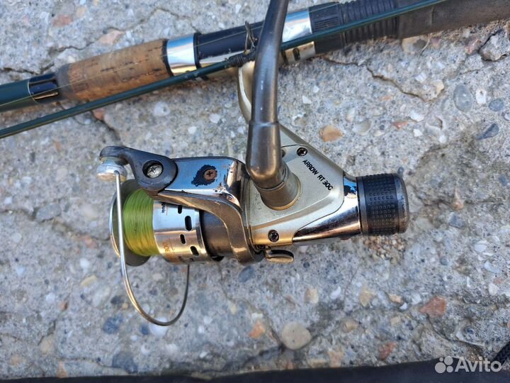 Спиннинги, садки, подсак, рыболовные снасти