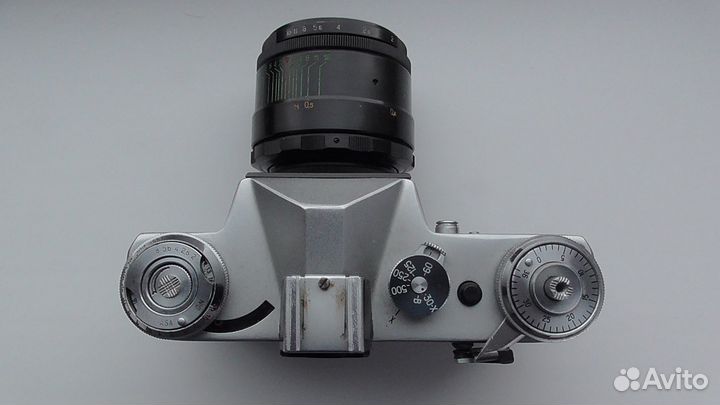 Пленочный фотоаппарат зенит E. 2 обьектива helios