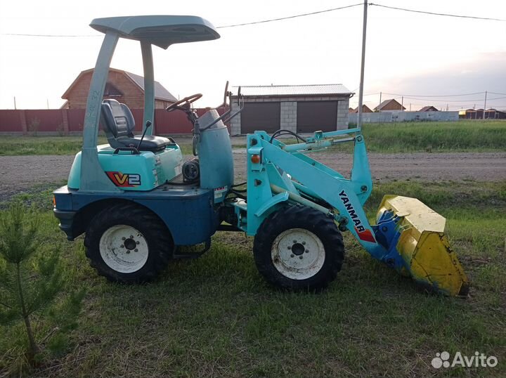 Фронтальный погрузчик Yanmar V3-2, 1996