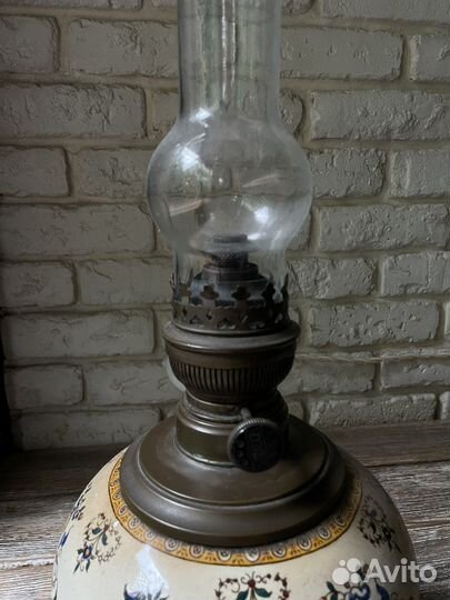 Керосиновая лампа антикварная
