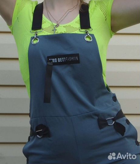 Комбинезон женский