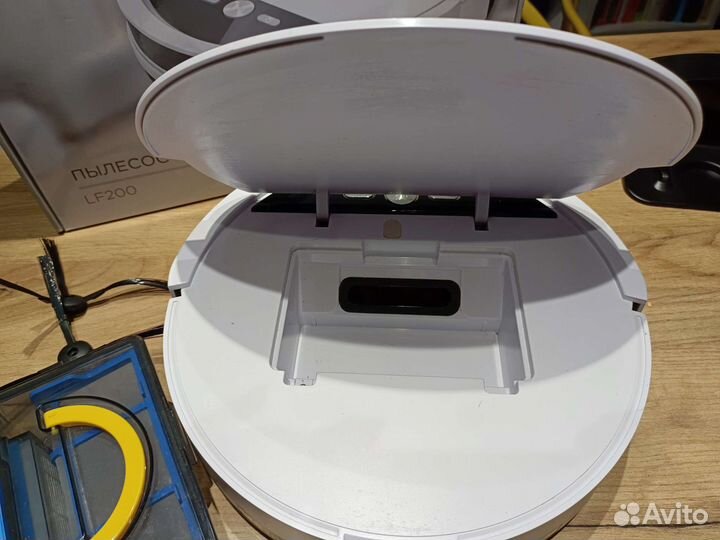 Робот-пылесос dexp LF200 белый