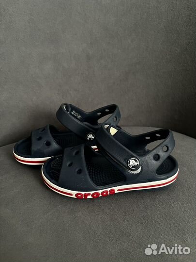 Сандалии crocs c8