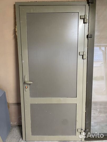 Алюминиевые двери бу