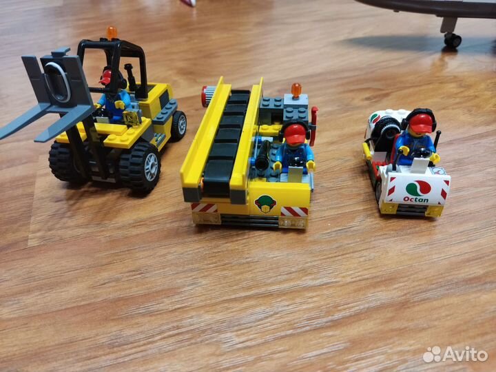 Lego City 60022 Грузовой терминал