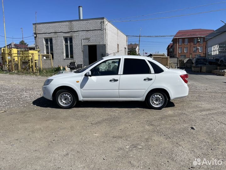 LADA Granta 1.6 МТ, 2013, 160 000 км