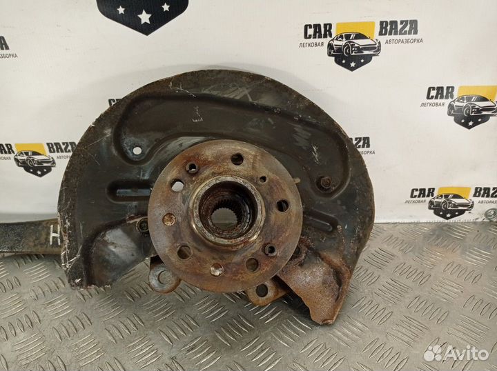 Кулак поворотный передний правый R