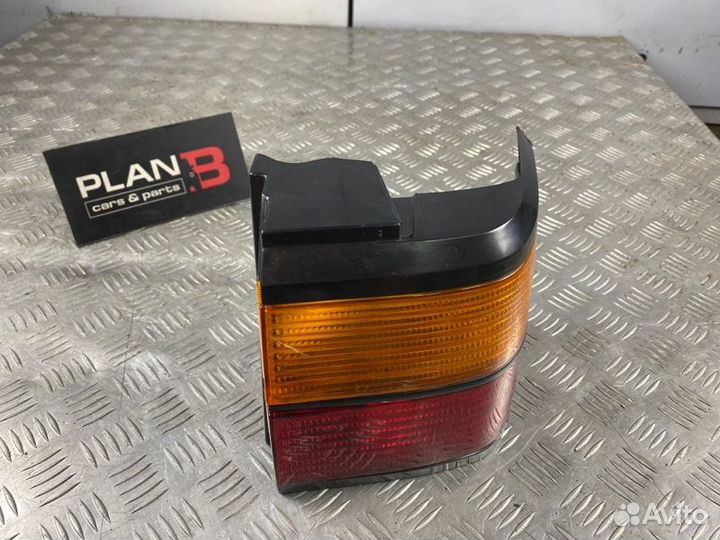 Стоп-сигнал задний правый Volkswagen Passat B3