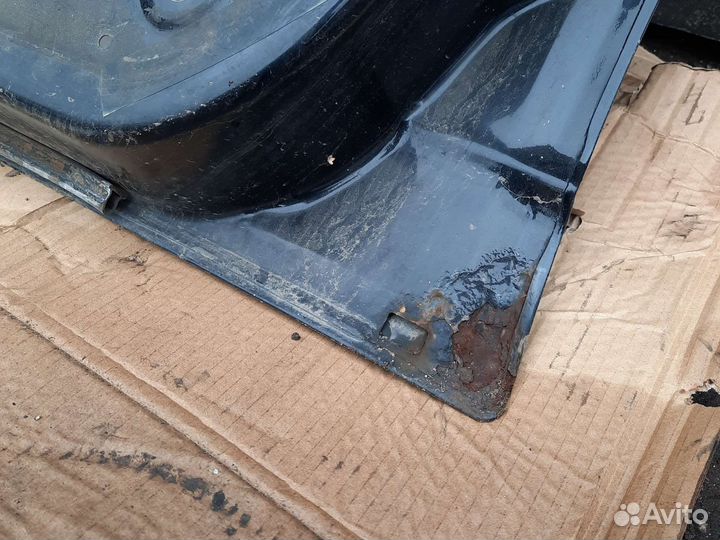 Передняя правая дверь chrysler cirrus