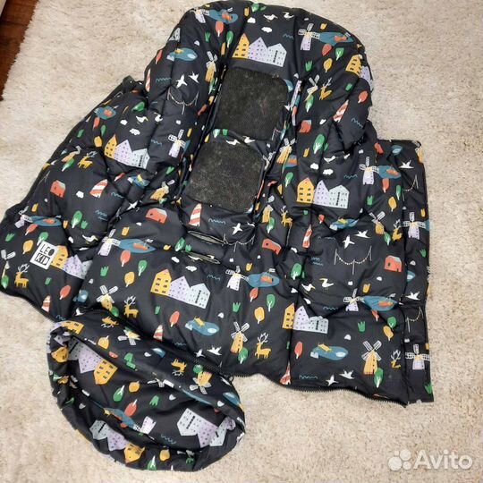 Зимний чехол на коляску с рукавицами