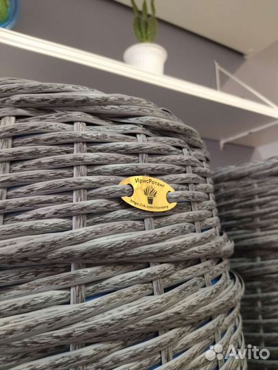 Оплетение бочки ротангом