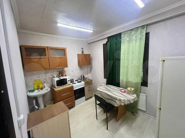 2-к. квартира, 52 м², 2/3 эт.