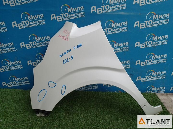 Крыло переднее левое mazda flair