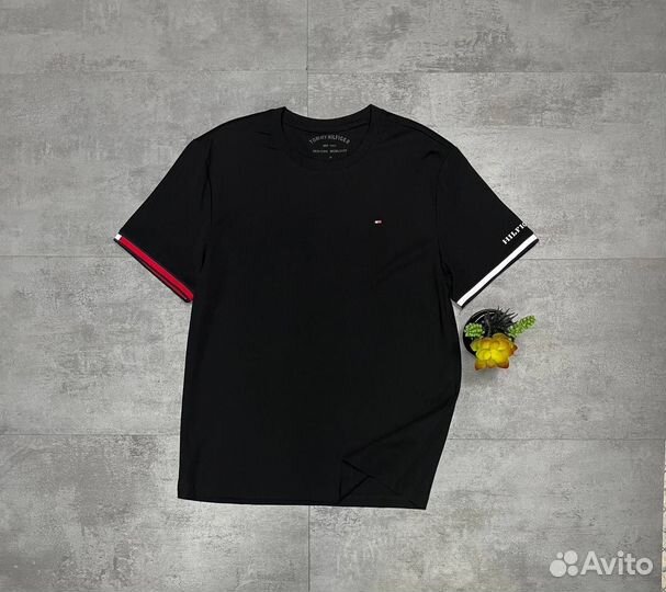 Tommy hilfiger футболка