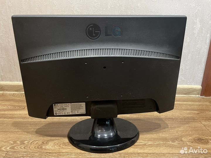 Монитор LG
