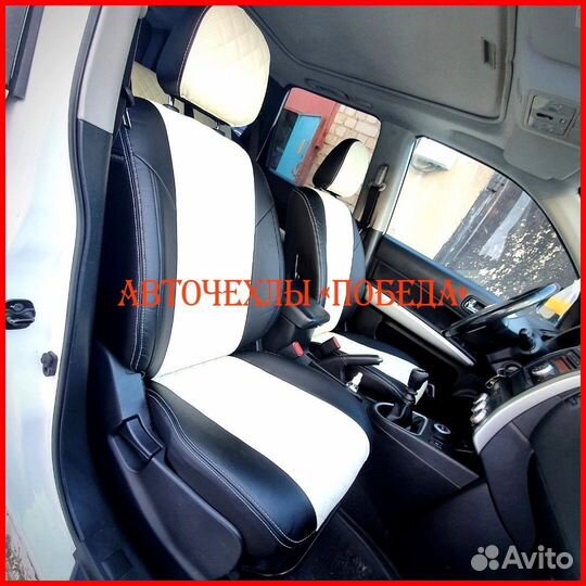 Чехлы Nissan X-Trail T32 из экокожи чёрно-белые