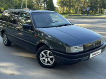 Volkswagen Passat 2.0 MT, 1993, 291 000 км, с пробегом, цена 248 000 руб.