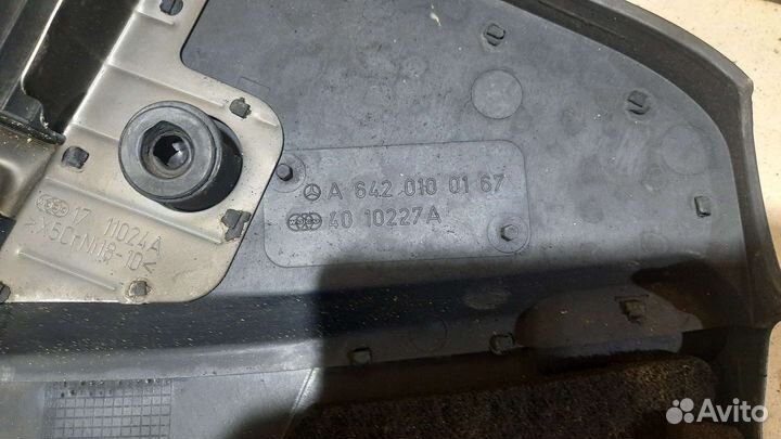 Крышка двигателя mercedes w211 om642