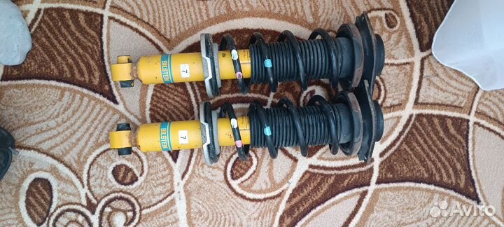 Стойки на subaru levorg