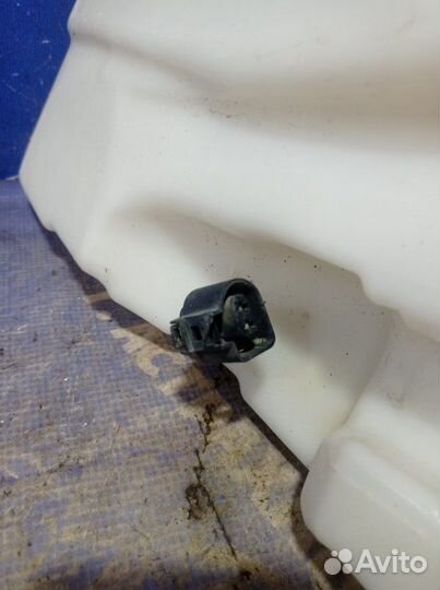 Бачок омывателя Porsche Cayenne внедорожник M48.00