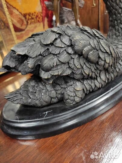 Лебедь бронза Париж