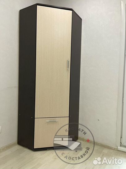 Шкаф распашной