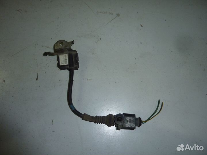 Датчик ускорения Touareg 1 Audi Q7 7L0907674A