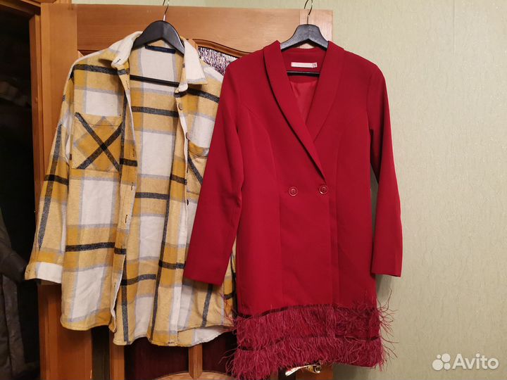 Пиджаки и жакеты женские, свитера